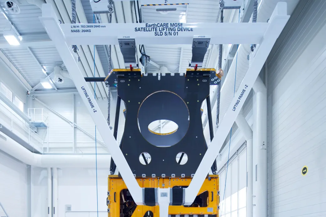 Beyond Gravity has designed and manufactured Lifting Devices for a multitude of applications, from lifting/handling of small instruments to very large spacecraft. They are used for hoisting/handling during all stages of integration and testing up to launch.